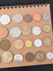 32 adet yabancı madeni para