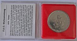 1978 2.5 Yılı Lira Kadının Süsü Kültür ve Erdem Olmalıdır  Alman Sertifikalı Çil (Kenar Yazısı Turaya Göre Düz)  6822