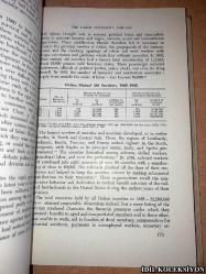 ITALY : SCHOOL FOR AWAKENİNG COUNTRİES / THE ITALIAN LABOR MOVEMENT İN ITS POLİTİCAL , SOCİAL AND ECONOMİC SETTİNG FROM 1800 TO 1960 / MAURİCE F. NEUFELD / NEW YORK STATE SCHOOL OF INDUSTRİAL AND LABOR RELATİONS CORNELL UNİVERSİTY / İNGİLİZCE KİTAP (İTALYA : UYANAN ÜLKELER İÇİN OKULU / 1800'DEN 1960'A KADAR SİYASİ, SOSYAL VE EKONOMİK ORTAMINDAKİ İTALYAN İŞÇİ HAREKETİ)