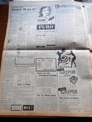 Vatan Gazetesi - 5 Temmuz 1953 - Bir Şifre Anahtarı Yazan Ahmet Emin Yalman Köşe Yazısı - Millet Partisinin Gizli Emellleri Açıklandı - Genel Kurul Kore İşi İçin Toplanacak - Tesanüt Birlik Başkanlığına Hür Fikirleri Yayma Cemiyeti Delegesi Profesör Ekrem Şerif Egeli'nin Seçildi - Celal Ergun'un Millet Partisi'ne Verdiği İstifa Mektubu - Yeni Kurulacak Parti'nin Adı İnkılap Veya Hürriyet Olacak - Mısır Cumhurbaşkanı General Necip Tunç Yalman'a Uzun Beyanat Verdi - Kadınlar Tekkesi Yazan Refik Halid Karay Yazı Dizisi - Hapishanelerimiz Yazan Refik Noyan - Vakıflar İşhanı Dün Açıldı - Milliyetçiler Derneğine İzin Verilmedi - Türk İngiliz Dostluk Cemiyeti Hazırlıkları - Domates'in 100. Yılı - İstanbul Kapılarında Fethin Büyük Tarihi Romanı Yazan Feridun Fazıl Tülbentçi Yazı Dizisi - Petrol Yüklü Raman Tankeri Derince'ye Geliyor - Arı Unları - İstanbul Ankara İzmir Radyosu Programı - Arı Unları - Emlak Bankası - Poker Play Traş Bıçağı - Sümerbank - Denizcilik Bankası - Hikmet Bayur