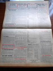 Vatan Gazetesi - 2 Temmuz 1953 - Ahmet Emin Yalman Köşe Yazısı - Raman Tankerine El Kondu - Millet Partisi'ndeki Çöküntü Devam Ediyor - Saidi Kürdi'nin Vatan Gazetesi Aleyhine Açtığı Dava- Tanzim Satışları Devam Ediyor - Denizcilik Bayramı Dün Törenle Kutlandı - Başbakan Adnan MENDERES İstanbul'da - Kadınlar Tekkesi Yazan Refik Halid Karay Yazı Dizisi - İstanbul Mahkemeleri Yazan Mehmet Ali Sebük - Karabük Demir Ve Çelik İşçileri Sendikası Mahkeme Kararıyla Üç Ay Kapatıldı - Türkiye Ve Suriye Yazan Altemur Kılıç - Hoş Memo Karikatür - Vefa Giresun Beşiktaş Takımını Yendi - Tiyatro Musiki Resim Heykel Edebiyat - İstanbul Kapılarında Fethin Büyük Tarihi Romanı Yazan Feridun Fazıl Tülbentçi Yazı Dizisi - Öğretim Eğitim Gençlik Köşesi - Yeni Bir Gün Doğacak Yazan Emmanuel Robles Yazı Dizisi - Gripin - İktisat Ve Piyasa - Borsa - Silahlı Kuvvetler Arası Pentatlon Şampiyonası - Puro Tuvalet Sabunu - Ordulararası Atletizm Müsabakası - İki Güreş Hakemimize Madalya Verilecek - Tunus Veliahtı