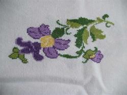 KANAVİÇE İŞLEMELİ - ŞARK KÖŞESİ YASTIK ÖRTÜSÜ - 46X306 CM - 8 MOTİF - SANDIKTA RENGİ SARARMIŞ