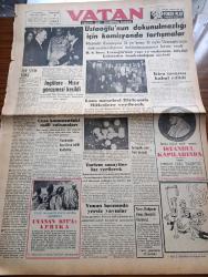 Vatan Gazetesi - 7 Mayıs 1953 - Ahmet Emin Yalman Köşe Yazısı - İngiltere Mısır Görüşmesi Kesildi - Ceza Kanunundaki Tadil Çalışmaları - Samsun Milletvekili Hasan Fehmi Ustaoğlu'nun Dokunulmazlığı İçin Komisyonda Tartışmalar - Laos Meselesi Birleşmiş Milletlere Verilecek - Kira Tasarısı Kabul Edildi - De Gaulle Yeni Parti Kuracak - Komünistler Kore'de Bir Teklifi Reddettiler - Yunan Basınında Yersiz Yayınlar - Kadınlar Tekkesi Yazan Refik Halid Karay Yazı Dizisi - Stevenson Dünyayı Geziyor Formoza Yazan Adlai Stevenson Yazı Dizisi - Yalova Kaplıcaları Esaslı Şekilde Tamir Görüyor - Yıldız Parkında Halka Gül Satılacak - Balıkesir'de Bir Öğrenci Öğretmeni Dövmüştür - Kanun Namına  Filmi Başrolde Ayhan Işık Gülistan Güzey - Sadri alışık- Atıf Kaptan -  Fenerbahçe Galatasaray'ı 2 1 Mağlup Etti - Azeri Türkleri - Galatasaray'ın Fenerbahçeli Melih Ilgaz Hakkındaki İtirazı - Macera Bu Akşam Başlıyor Yazan Robert Collard Yazı Dizisi - Öğretim Eğitim Gençlik - Kırkpınar Güreşlerinin Hakemleri