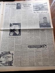 Vatan Gazetesi - 3 Eylül 1954 - Yeni Türk Ordusu Yazan Ahmet Emin Yalman Köşe Yazısı - Cumhurbaşkanı Celal Bayar Dün Belgrad'a Vardı - Irak Veliahdı Abdulillah Geldi - Kıbrıs Komitesi Patrik Athenagoras'a Bir Mektup Gönderdi - Kıbrıs Türktür Komitesi - Profesör Bülent Nuri Esen Üniversite Endişe İçinde Dedi- İstanbul Radyosuna Yeni Tayinler Oldu Münir Nurettin Selçuk da Bunların Arasında - Mehterbaşı Hasan Tahsin'in Cenazesi İstanbul'a Getiriliyor - Almanya'nın NATO'ya Alınmasına Çalışılıyor - Yesari Asım Arsoy - İngiliz İran Petrol Anlaşması  Yazan İlhami Masar - Bu Toprak Uyanacaktır Yazan Muzaffer Buyrukçu Yazı Dizisi - Guatemala'da Armas Diktatör Oldu - Mısır Komünizme Muhalif - Askerî Müze İstanbul'da Kaldı - Dünyanın En Büyük Bronz Heykeli - Hoş Memo Karikatür - Ses Hızını Aşan Deniz Uçağı - Dünyanın En Zengin Kadını Barbara Hutton - Kleopatra Yazan Emil Ludwig Yazı Dizisi - Sefalet İçinde Ölen Büyük Fransız Ressamı Degas -  Kızılların Cinayet Şebekesi 2 Yazı Dizisi -Belgin Doruk