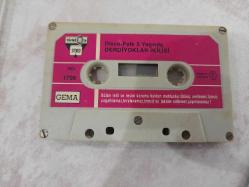 DERDİYOKLAR İKİLİSİ  DISCO FOLK 5 YAŞINDA  MÜZİK KASET ( ALMAN BASIM )