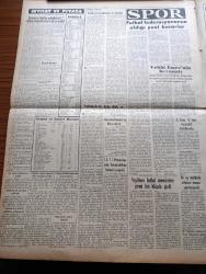 Vatan Gazetesi - 4 Eylül 1954 - Ahmet Emin Yalman Köşe Yazısı - Yunan Hükümeti Zor Durumda - Mareşal Tito Celal Bayar Şerefine Büyük Bir Ziyafet Verdi - Orgeneral Nurettin Baransel İzmir'e Fechteler Erzurum'a Gidiyor - Brezilya'da 250 Bin İşçi Grev Yaptı - Batılıların Rusya'ya Vereceği Nota Hazırlandı - İstanbul Ticaret Odası Başkanı Sait İbrahim Esi - 131 Köprü Yapılacak - Bu Toprak Uyanacaktır Yazan Muzaffer Buyrukçu Yazı Dizisi - Hilton Oteli Müdürleri Vali Fahrettin Kerim Gökay'a İzahat Verdi - Taksim Belediye Gazinosu Fuzuli İşgali Devam Ediyor - Rusya Komünizmin Tek Hâkimi Değildir - Telefon Konuşması %73 Arttı - Askerî Müze Mehter Takımı Başı Hasan Tahsin Parsadan'ın Cenazesi Kaldırıldı - Ölümünün Beşinci Yıldönümünde Cemil Bilsel - Kleopatra Yazan Emil Ludwig Yazı Dizisi - Bu Yerin Ötesinde Yazan Cronin Yazı Dizisi - Güreş Federasyonu Başkanı Vehbi Emre'nin Beyanatı - Galatasaray Kadıköyspor Basketbol Karşılaması - İzmir Atina Boks Karşılaşması - İngiltere'de Yirmi Bin Klüp