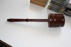 VİNTAGE AHŞAP KUPAYA BENZER BİŞEY ANLAYANLAR BAKABILIR   DETAYLAR RESİMLERDE    (İ1 KASA