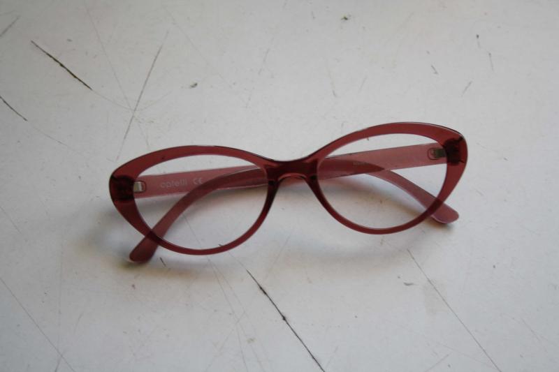 OPTELLİ OP10276 AYARLI CAM GÖZLÜK ÇERÇEVESİ DETAYLAR ACIKLAMADA