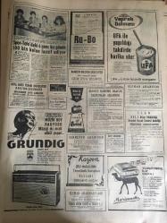 HÜRRİYET GAZETESİ 6 EYLÜL 1967 YIL :20 SAYI :6953---Demirel Kollias la Keşan da Görüşecek ---Güney sınırından yurda sahte para sokuluyor ---Cerrahpaşa Tıp Fakültesi Profesörleri İkiye Böldü ---Kral Hüseyin kendi kullandığı  jet  uçağı ile Ankara ya geldi ---Suriye de hükümet darbesi yapıldığı  söylentileri çıktı ----Panayır Yan Kesicileri---Rapor :Cinayetlerin  yüzde 78 i eş-dost arasında  oluyormuş ---Mini -mini  etekli İngiliz kızlar hamam takunyası ile geziyor ---Seyyar Güzellik Enstitüsü ---Londra polisleri Çinlileri bir gölge gibi takip ediyor ---Şampiyon köpek 38 er  gramlık yavru doğurdu ---Spor -Toto da ki 4 genç kız günde 100 bin  kolon tasnif ediyor ---Lig çalışmaları başladı ---Cihat Arman Mersin İdmanyurdu  ile anlaştı ---Çalışkan  ın  durumu  üzüntü yarattı ---Suriye de hükümet darbesi yapıldığı  söylentiler  çıktı ---Bir  sabıkalı genelevi dinamitledi ---İlk defa bir doktor  Hakkari ye  tayinini yaptırdı ---