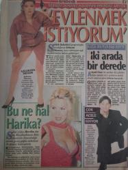 Arabesk Haftalık Aktüalite Sinema ve Magazin Dergisi - Türkan Şoray - Cihan Ünal - Armut Dibine Düştü - Yağmur Ünal - Emel Sayın yağlarını aldırdı - Sibel Barış zorunlu tatilde - Küçük Onur'un başı dertte - İki arada bir derede - Bu ne hal Harika Avcı? - Şebnem Dönmez hayatının erkeğini arıyor ''Evlenmek istiyorum'' diyor - Dergi Tam Değildir Sadece 2 Sayfası Mevcuttur