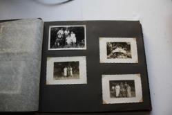 SİYAH BEYAZ FOTOGRAF ALBÜMÜ İÇERİSİ FULL DOLU SİYAH VEYAZ FOTOGRAF (İ3 KASA