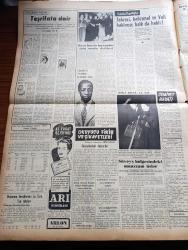 Vatan Gazetesi - 6 Aralık 1953 - Ahmet Emin Yalman Köşe Yazısı - Churchill Sovyetlerle Temasın Fazlalaştırılmasını İstedi - İtalyan Güreşçileri 8 0 Yendik - Kısa Boylu Bayanlar İçin Moda - Yurttaş Şerefini Koruma Tasarısının Esasları - Milliyet Gazetesi Yazı İşleri Müdürlerinden Necdet Baytok Dün Vefat Etti - Mültecilerin Yurtta Kalması İçin Tedbir - Bektaşi Sırrı Baba Sınırdışı Edildi - Balık Tanzim Satış Yerinde Fahiş Fiyat - Yeşil Gözlü Soledad Yazan Greta Granor Yazı Dizisi - Edebiyat Fakültesinde Bir Matbaa Kurulacak - Şehirden Röportajlar Yazan Sadun Tanju - Süveyş Bölgesindeki Muazzam Üsler - Veba Yazan Albert Camus Yazı Dizisi -  Arı Unları - Singer Saatleri - Air France - Philco Radyo - Good Year Lastikleri
