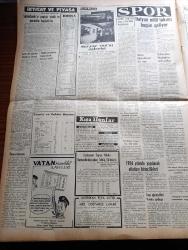 Vatan Gazetesi - 8 Aralık 1953 - Ahmet Emin Yalman Köşe Yazısı - Atom'un Sır Perdesi Bugün Aralanıyor - Irak Gazetesi El Ceride Küstahlık Ediyor - Galatasaray Fenerbahçe Maçı Biletleri Karaborsada - Tahran'da Yine Karışıklık Oldu - Orman Kanunu Mecliste - Tıp Fakültesi Talebe Cemiyeti Kongresi Yapıldı - Yeşil Gözlü Soledad Yazan Greta Granor Yazı Dizisi - İETT Genel Müdürü Kamuran Görgün - Arap İsrail Görüşmeleri İçin Temaslar Yapılıyor - Tanınmış İngiliz Piyanisti Noel Newton Wood Öldü - Ortadoğu'nun En Mühim Ümidi Türkiye - Afrika'da 4 Ay Yazan Tunç Yalman Yazı Dizisi - Roma'da Öpüşmek Yasak - Caniler Yatağı Filmi Alkazar Sinemasında - Çocuk Köşesi - Veba Yazan Albert Camus Yazı Dizisi - Atatürk Kır Koşusu - San Remo Beynelmilel Basketbol Turnuvası - Fenerbahçe İstanbulspor Maçı Tehir Edildi - Çin Başbakanı Şu En Lai Tehdit Ediyor - Fransa Cumhurbaşkanı Seçimi Televizyonda Verilecek - Romancı Paul Vialar İstanbul'da - Good Year Lastikleri - Arı Bisküvileri - Bulmaca
