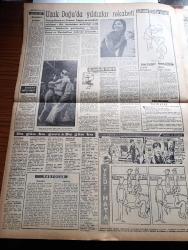 Vatan Gazetesi - 12 Mayıs 1962 - Cumhurbaşkanı Cemal Gürsel Yakında Af Çıkacak Dedi - Liderler Cemal Gürsel'i Aracı Tayin Etti - Amerikan Yazar Sidney Clark Türkiye Propaganda Yapamıyor - Beyoğlu'nda 965 Bina Yıktırılacak - Türk İş Temsilcileri Basın Toplantısında - CHP'li 63 Mebus'un Affa Karşı Önergesi geniş Tepki Yarattı - Ortadoğu Üniversitesi Sitesinin Temelini Atan Cemal Gürsel - Milli Türk Talebe Birliği'nde Yolsuzluklar Yapıldığı Öne Sürüldü - Şemsettin Arif Mardin Bükreş Büyükelçisi Oldu - Mahkum kanun Yazan İhsan Ada Yazı Dizisi - Çağlayanlı Vadi Mustafa Necati Sepetçioğlu Yazı Dizisi - 1747'den  Günümüze Kadar Ordu Ve Politika Yazan Nizamettin Nazif Tepedenlioğlu Yazı Dizisi - Fidel Castro'nun Esiri Güzel Bacaklı Tıny Paris'i Fethediyor - Açlık Grevi Yapan 86 Genç Tevkif Edildi - Uzak Doğu'da Yıldızlar Rekabeti - Galatasaray 2 Stoke City 0 - Osvaldo Kupasını Brezilya Aldı - Beşiktaş Divan Heyeti Reisi Enver Balkan - Milli Takım Dün Açıklandı - Mithatpaşa Stadında - Alsancak