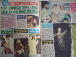 Pazar Haftalık Aktüalite Sinema Tiyatro Müzik ve Magazin Dergisi - 30 Aralık 1976 - Sayı:1058 - Seher Şeniz - Tülay Karaca - Esin Engin söyledi Aynur Aydan oynadı - Erkan Yolaç ve eşi her gün balayında - Uğur Akdora da boş zamanlarını değerlendiriyor - Yavuz Kartal - Melek Görgün - Seyyal Taner eski neşesine kavuştu - Öztürk Serengil, Kudret Şandra'ya göbek attırdı - Yılmaz Güney - Semra Özdamar - Hakan Balamir - Aytaç Arman - Müjde Ar'ın yıldızı parladı - Fikret Hakan - Ayhan Işık - Kartal Tibet - Sansür bütün yıl sinemaya korku saçtı - Nebahat Çehre - Yavuz Demir - İsmet Kasapoğlu - Emel Sayın - Arzu Okay - Meral Orhonsay - Fatma Girik dişi hamlet - Selma Güneri - Sadri Alışık - Gönül Yazar - Türkan Şoray - Yılmaz Güney - Hülya Koçyiğit - Cüneyt Arkın - Ajda Pekkan on yıl sonra Yeşilçam'da - Marisa Mell, Sadri Alışık'la oynayacak - Safa Önal - Prenses Banu fotoğraflı Pazar 1977 Takvimi Posteri - Dansöz Gamze Öz dışarda kazanıp Türkiye'de yiyor - Figen Han - Tam Takım Dergi