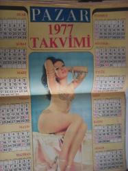 Pazar Haftalık Aktüalite Sinema Tiyatro Müzik ve Magazin Dergisi - 30 Aralık 1976 - Sayı:1058 - Seher Şeniz - Tülay Karaca - Esin Engin söyledi Aynur Aydan oynadı - Erkan Yolaç ve eşi her gün balayında - Uğur Akdora da boş zamanlarını değerlendiriyor - Yavuz Kartal - Melek Görgün - Seyyal Taner eski neşesine kavuştu - Öztürk Serengil, Kudret Şandra'ya göbek attırdı - Yılmaz Güney - Semra Özdamar - Hakan Balamir - Aytaç Arman - Müjde Ar'ın yıldızı parladı - Fikret Hakan - Ayhan Işık - Kartal Tibet - Sansür bütün yıl sinemaya korku saçtı - Nebahat Çehre - Yavuz Demir - İsmet Kasapoğlu - Emel Sayın - Arzu Okay - Meral Orhonsay - Fatma Girik dişi hamlet - Selma Güneri - Sadri Alışık - Gönül Yazar - Türkan Şoray - Yılmaz Güney - Hülya Koçyiğit - Cüneyt Arkın - Ajda Pekkan on yıl sonra Yeşilçam'da - Marisa Mell, Sadri Alışık'la oynayacak - Safa Önal - Prenses Banu fotoğraflı Pazar 1977 Takvimi Posteri - Dansöz Gamze Öz dışarda kazanıp Türkiye'de yiyor - Figen Han - Tam Takım Dergi