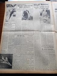Vatan Gazetesi - 25 Kasım 1953 - Kabuslardan Sonra Yazan Ahmet Emin Yalman Köşe Yazısı - Memurlara Tazminat Verilmedi Teklif Edildi - Edirne Bugün Kurtuluşunu Kutluyor - Pakistan Devlet Reisi Gulam Muhammed Cuma Günü Geliyor - Türkiye Mısır'a Bir Nota Verdi- İngiltere'den Olan İthalat Düştü -  Başbakan Adnan Menderes Aylıkların Artırılacağını Söyledi - Atatürk'ün Naşının Anıtkabir'e Nakli Filmi - Yeşil Gözlü Soledad Yazan Greta Granor Yazı Dizisi - Olgunlaştırma Enstitüsü Şube Açıyor - Bozuk Ekmek Ve Bozuk Un - Şehir Hatları Vapurları Tamir Ediliyor - Konya'da Erkek Olan Kadın İntihar Etti - Hoş Memo Karikatür - Kılıçali Hamamı Yazan Adnan Veli Yazı Dizisi - Amerikan Havacılığı Hamle Yapıyor - Avni Dilligil Nevin Aypar Ve Aliye Rona Mahallenin Namusu Filminde Fotoğraf - Folklorcu Beli Kanık - Vefa Bugün Emniyetle Oynayacak - Millet Partisi Davasına Bugün Bakılıyor - Royal Air Ride Lastik - Arı Unları - Orion Radyo - Lazzaro Franco Kumaş - Poker Play Traş Bıçağı -  Pal Traş Bıçağı