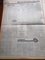 Vatan Gazetesi - 1 Aralık 1953 - Ahmet Emin Yalman Köşe Yazısı - Sudan Mısır İle Birleşecek -  Pakistan Devlet Reisi Gulam Muhammed İslamiyet'e Ne Zarar Geldi İse Yobazlardan Gelmiştir Dedi -  Eisenhower John Foster Dulles İle Rus Notasını Müzakere Etti - Yaman Egeli Anıldı - Amerika'da McCarthy Cumhurbaşkanı Olmak İstiyor - Winston Churchill 80 Yaşına Girdi - Kızılların Kore Hakkında Yeni Teklifi - Amerika Ayda 1000 Uçak İmal Ediyor - Yeşil Gözlü Soledad Yazan Greta Granor Yazı Dizisi - Paris Cinayet Mahkemesinde Mühim Bir Dava Yazan Mehmet Ali Sebük - Güney Asya İçin Komünist Planı - Kızıl Propagandacı Mehmet Avcı Mahkum Oldu - Afrika'da 4 Ay Yazan Tunç Yalman Yazı Dizisi - Kılıçali Hamamı Yazan Adnan Veli Yazı Dizisi - Çocuk Köşesi - Veba Yazan Albert Camus Yazı Dizisi - Müstahzar İlaç Darlığı Başlıyor - İngiltere Uganda Kralını Azletti - Hind Devlet Adamı Sir Benegal Rau Dün Öldü - Avrupa Birliği Semineri - Star Traş Bıçağı - Royal Lastikleri - Bulmaca - Niki Nefes Tüpü - Semerkant