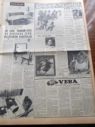 Vatan Gazetesi - 1 Aralık 1953 - Ahmet Emin Yalman Köşe Yazısı - Sudan Mısır İle Birleşecek -  Pakistan Devlet Reisi Gulam Muhammed İslamiyet'e Ne Zarar Geldi İse Yobazlardan Gelmiştir Dedi -  Eisenhower John Foster Dulles İle Rus Notasını Müzakere Etti - Yaman Egeli Anıldı - Amerika'da McCarthy Cumhurbaşkanı Olmak İstiyor - Winston Churchill 80 Yaşına Girdi - Kızılların Kore Hakkında Yeni Teklifi - Amerika Ayda 1000 Uçak İmal Ediyor - Yeşil Gözlü Soledad Yazan Greta Granor Yazı Dizisi - Paris Cinayet Mahkemesinde Mühim Bir Dava Yazan Mehmet Ali Sebük - Güney Asya İçin Komünist Planı - Kızıl Propagandacı Mehmet Avcı Mahkum Oldu - Afrika'da 4 Ay Yazan Tunç Yalman Yazı Dizisi - Kılıçali Hamamı Yazan Adnan Veli Yazı Dizisi - Çocuk Köşesi - Veba Yazan Albert Camus Yazı Dizisi - Müstahzar İlaç Darlığı Başlıyor - İngiltere Uganda Kralını Azletti - Hind Devlet Adamı Sir Benegal Rau Dün Öldü - Avrupa Birliği Semineri - Star Traş Bıçağı - Royal Lastikleri - Bulmaca - Niki Nefes Tüpü - Semerkant