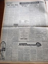 Vatan Gazetesi - 2 Aralık 1953 - Erim'lerin Pususu Yazan Ahmet Emin Yalman Köşe Yazısı - Maliye Bakanı Hasan Polatkan 1954 Yılı Bütçesi Esaslarını Anlattı - Ahmet Emin Yalman'a Suikast Davasına Bugün Devam Edilecek - Pakistan Devlet Başkanı Gulam Muhammed Gitti - Problemler Kulüp - Demokrat Parti Meclis Grubunda Başbakan Adnan Menderes İzahat Verdi - Verem Mütehassısı Profesör F. Heaf Demeçte Bulundu - Başbakan Adnan Menderes Bir Amerikan Dergisine Beyanat Verdi - Yeni Patrikhane Binası Fener'de Yapılacak - Hukuk Fakültesi Talebe Cemiyeti Kongresi Yapıldı - Yeşil Gözlü Soledad Yazan Greta Granor Yazı Dizisi - Baruthane'de Yeni Bir Şehir Kuruluyor - Samsun Vapuru Havuzdan Çıktı - Maraş'ta Bir Dokuma Fabrikası Kurulacak - Amerikan Yardımının %90 Kesilmesi İstendi - Filarmoni Konseri - Mozart - Beethoven - Denizaltıları Kurtarmak İçin Yeni Bir Çan İcad Edildi - Kılıçali Hamamı Yazan Adnan Veli Yazı Dizisi - Fransızlar Film Sansürü Hakkında Ne Düşünüyor - Sinema Tenkidleri  Atilla İlhan