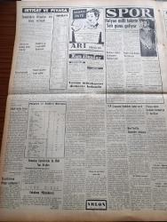 Vatan Gazetesi - 2 Aralık 1953 - Erim'lerin Pususu Yazan Ahmet Emin Yalman Köşe Yazısı - Maliye Bakanı Hasan Polatkan 1954 Yılı Bütçesi Esaslarını Anlattı - Ahmet Emin Yalman'a Suikast Davasına Bugün Devam Edilecek - Pakistan Devlet Başkanı Gulam Muhammed Gitti - Problemler Kulüp - Demokrat Parti Meclis Grubunda Başbakan Adnan Menderes İzahat Verdi - Verem Mütehassısı Profesör F. Heaf Demeçte Bulundu - Başbakan Adnan Menderes Bir Amerikan Dergisine Beyanat Verdi - Yeni Patrikhane Binası Fener'de Yapılacak - Hukuk Fakültesi Talebe Cemiyeti Kongresi Yapıldı - Yeşil Gözlü Soledad Yazan Greta Granor Yazı Dizisi - Baruthane'de Yeni Bir Şehir Kuruluyor - Samsun Vapuru Havuzdan Çıktı - Maraş'ta Bir Dokuma Fabrikası Kurulacak - Amerikan Yardımının %90 Kesilmesi İstendi - Filarmoni Konseri - Mozart - Beethoven - Denizaltıları Kurtarmak İçin Yeni Bir Çan İcad Edildi - Kılıçali Hamamı Yazan Adnan Veli Yazı Dizisi - Fransızlar Film Sansürü Hakkında Ne Düşünüyor - Sinema Tenkidleri  Atilla İlhan