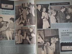 Pazar Haftalık Aktüalite Sinema Tiyatro Müzik ve Magazin Dergisi - 1 Aralık 1967 - Sayı:584 - Figen Say - PURO Sabun Reklamı - Sevim Emre sonunda yine şarkıcılıkta karar kıldı - Haftanın iyi niyet yemeği - Hülya Koçyiğit - Metin Serezli - Erkut Taçkın nişanlandı - Dinçer Okan - Ceyda Sadıkoğlu - Figen Han Mısır'a gidiyor - Gamze Öz - Mahkemelik oldular - 42 Fakir çocuğu giydiren Türkan Şoray - Muzaffer Tema - Erol Tezeren askere gitti - Hanımların köşesi - Yıldız falınız - Zet çorap reklamı - Yeşilçam'da bir çirkin adam Tanju Gürsu - Ediz Hun - Selda Alkor - Sezer Güvenirgil - Devlet Devrim  -Hamam Salgını - ''Yerli Anjelik'' filminde Sevda Ferdağ'da göbek taşında terledi - Nevin Nuray - Sevgi Can - Aynur Aydan fotoğraf ve haberi - Tam Takım Dergi