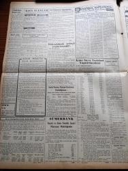 Vatan Gazetesi - 2 Kasım 1953 - Meclis Celal Bayar'ın Mühim Bir Nutku İle Dün Açıldı - Meclis Fevkalade Bir Gün Geçirdi - Ahmet Emin Yalman Köşe Yazısı - Trieste Polisine Hazırol Emri Verildi - Cumhurbaşkanı 3,5 İcraatın 950 Öncesiyle Mukayeseli Tablosunu Yaptı - Koreli Esirler İzahatı Dinlemekten Vazgeçtiler - İstanbul Üniversitesinde İki Törenle Bugün Derslere Başlanıyor - Fenerbahçe Adalet Maçında Adalet Kalecisi Erdoğan'ın Kurtarışı Fotoğraf - Yeşil Gözlü Soledad Yazan Greta Granor Yazı Dizisi - Türkiye Terziler Federasyonu Kuruluyor - Dokunulmazlıklarının Kaldırılması İstenen Milletvekilleri - Harf İnkılabının Yıldönümü Bugün Kutlanıyor - Ermenice Yogovurt İsimli Bir Gazete Çıkmaya Başladı - Toynbee Atatürk'ü Övüyor - Yeni Sabah Gazetesinde Provakatif Yazılar - Rauf Onursal CHP'nin Kapatılmasını İstedi - Milli Güreş Takımı Final Seçmesi - Rita Caruso'nun Hayat Macerası Yazı Dizisi Esin Talu Yazı Dizisi - Veba Yazan Albert Camus Yazı Dizisi - Atlet Emil Zatopek'ten İki Dünya Rekoru
