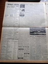 Vatan Gazetesi - 27 Ekim 1953 - Ahmet Emin Yalman Köşe Yazısı - Narlı Gaziantep Hattı Dün İşletmeye Açıldı - Millet Partisi Davasının Bazı Şahitleri Dinlendi - Millet Partisi Davasına 3. Sulh Ceza Bakacak - Avrupa'daki Müttefik Komutanlığı Başkomutanı General Gruenther 28 Ekim'de Geliyor - İran Başbakanı Zahidi Türk İran Dostluğu Zarurettir Dedi - Gizli Nurculuk Teşkilatına Dair Yeni Bir Vesika Ele Geçmiştir - Saidi Kürdi - Yeşil Gözlü Soledad Yazan Greta Granor Yazı Dizisi - Deniz Adamları Sendikası - Amerika'nın Hür Memleketlere Mali Yardımı Sona Eriyor - Adana'nın yeni Telefon Santralı Açıldı - Afrika'da 4 Ay Yazan Tunç Yalman Yazı Dizisi - Beyazların Kokteyli Ve Zenci Koro Konseri - Sinema Tenkidleri Atilla İlhan - İstanbul Kapılarında Fethin Büyük Tarihî Romanı Yazan Feridun Fazıl Tülbentçi Yazı Dizisi - Albert Einstein Tıp Akademisi Kuruluyor - Kısa Pantaloluların Goncourt Mükâfatı -  Borsa - Puro Tuvalet Sabunu - Futbol Federasyonu Başkanı Orhan Şeref Apak'ın Beyanatı - Arsenal