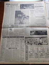 Vatan Gazetesi - 11 Haziran 1962 - Şevket Süreyya Aydemir Köşe Yazısı - Vatan Gazetesi İlk Çekilişi Yapıldı - Otomobil 3962  Numaranın Sahibini Hüseyin Özüyar'a Çıktı - Kongrede Adalet Partililer Birbirine Girdi - Türkiye İşçi Partisi Lideri Mehmet Ali Aybar Asıl Mesele Af Değil Diyor - Kamuran Evliyaoğlu - İsmet İnönü'nüm Hükümet Açıklaması - Örnek İmam Abidin Topuz - Şüpheli Adam Şahin Karaman Casusluk Sanığı - Kızılay Şişli Dispanseri Açılıyor - Devlet Operası Üzerine - Rüzgar Çelebi Çizen Guy Bara - Galata Köprüsünde Tamirat - Bakırköy Akıl Hastanesi'nde Tedavi Edilen Deliler Spor Gösterisi Yaptı - Güney Kore'de Amerikan Askerleri Kışlalardan Çıkarılmayacak - Diktatör Franco Baskıyı Arttırdı - Oyuncu Kız Çizgi Roman - Üç Perdelik Cinayet Yazan Agatha Christie Yazı Dizisi - Afrika Güneşinde Bir Beyaz Kadın Marina Vlady - Noyan Amca Dert Ortağı - Şampiyon Galatasaray Göztepeye Mağlup - Altınordu 3 Karşıyaka 3 - Dünya Kupasının Favorileri Yenildi - Amatörde Karagücü Şampiyon