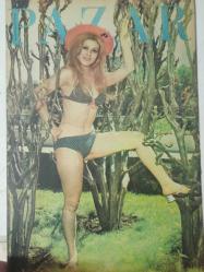 Pazar Haftalık Aktüalite Sinema Tiyatro Müzik ve Magazin Dergisi - 12 Mayıs 1972 - Sayı:816 - Aynur Aydan - Piraye Uzun - Türkan Şoray'ın ilkbahar valsi - Filiz Akın yılın sanatçısı ödülünü aldı - Filiz Akın - Tarık Akan - Aynur Aydan'ın ''Mayo Defilesi'' - Maria Montez - Tarık Tibet - Ülkü Özen - Sadettin Düzgün - Sevgi Can'ı kıyasıya dövdüler - Parla Şenol dünün çocuk yıldızı yuvaya dönüş yaptı - ALFA Banyo Köpüğü reklamı - Bir Çarpıda Yılmaz Köksal - Eva Bender vücut yarışını duyar duymaz ortaya çıktı - Emel Sayın'dan sonra şimdi de Neşe Karaböcek - Yeşilçam'da ısrar ediyor - Diana İplik Reklamı - Persil deterjan reklamı - Fikret Hakan hergün sahne provası yapıyor - Yüksel Birol - Mehmet Birol - Sevtap Çetinkale - Nesrin Gökkaya - Piraye Uzun güzel havayı görünce dayanamadı - Yeni burnu Leyla Başar'ın yıldızını parlattı fotoğraf ve haberi - Tam Takım Dergi