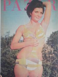 Pazar Haftalık Aktüalite Sinema Tiyatro Müzik ve Magazin Dergisi - 29 Eylül 1972 - Sayı:836 - Mine Mutlu - Bahar Erdeniz - Perihan Savaş'ıda soyup attırdılar - Filiz Akın gecekondu dilberi rolünde - Kadir İnanır - Güler Alış - Zeynep Değirmencioğlu - Persil Deterjan Reklamı - Bir Çarpıda Kadir İnanır - Figen Han Zor Durumda - Melek Görgün - Aytekin Akkaya - Beyza Başar - Danyal Topatan - Ali Ekdal - Altan Günbay - Beyza Başar - Aytekin Akkaya - Bahar Erdeniz şarkıcılıkta karar kıldı - Müşerref Tezcan - Nubar Terziyan - Hüseyin Peyda - Nalan Çöl - Behçet Nacar - Nur Ay - Sansürün reddettiği seks filmi ismini değiştirince onaylandı - Denize Veda - Sevda Ferdağ - Metin Erksan - ''dansöz'' bulunamayınca striptizciler göbek attı fotoğraf ve haberi - Tam Takım Dergi.Dansöz