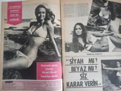 Pazar Haftalık Aktüalite Sinema Tiyatro Müzik ve Magazin Dergisi - 20 Ekim 1972 - Sayı:839 - Feri Cansel - Arzu Okay - Josephine Lemson tatlı bir melezdi - Sarışının aklı esmerin tadı - Güzel mi çirkin mi dersiniz? - Melek Görgün - Artist Adresleri - Persil Deterjan Reklamı - 'Zam' furyasına evet mi hayır mı - Özdemir Birsel - Muzaffer Arslan - Murat Köseoğlu - Hulki Saner - Nevzat Pesen - Türkan Şoray - Hülya Koçyiğit - Emel Sayın - Belgin Doruk - Aydın Gül - Belgin Doruk'un kızı Gül Doruk Ramazan sonrası dünya evine giriyor - Özdemir Birsel - Aydın Birsel - Sırrı Gültekin - Sadri Alışık - Gazanfer Özcan - Mine Mutlu - Deniz Erkanat - Artun Yeres - Nilgün Atılgan - Salih Güney - Feri Cansel'den şarkıcılık bu kadar fotoğraf ve haberi - Tam Takım Dergi