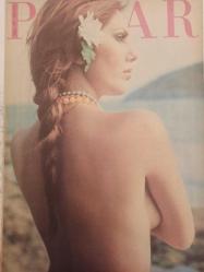 Pazar Haftalık Aktüalite Sinema Tiyatro Müzik ve Magazin Dergisi - 1974 Yılı - Sayı:991 - Senar Seven - Prenses Banu - Seçil Heper - Gönül Yazar - Nebahat Çehre - Sevinç Pekin - Neşe Karaböcek - Sadri Alışık - Yusuf Sezgin - Selma Güneri - Zeki Müren - Feri Cansel - Sevinç Pekin İzmir'de - Nuri Sesigüzel - Mine Sun - Nurhan Damcıoğlu - Selma Güneri - Muazzez Abacı - Nilüfer Koçyiğit - Bekir Çelenk - Eva Çelenk - Seyyal Taner - Saniye Can - Sezgin Can - Türkan Şoray - Cüneyt Arkın - Hülya Koçyiğit - Pakize Suda - Kamuran Akkor - Gönül Akkor - Nurperi Toker aylardır istediği gibi bir rol bulup film çeviremedi - Elif Pektaş fotoğraf ve haberi - Tam Takım Dergi