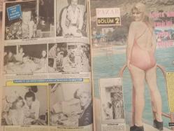 Pazar Haftalık Aktüalite Sinema Tiyatro Müzik ve Magazin Dergisi - 1974 Yılı - Sayı:991 - Senar Seven - Prenses Banu - Seçil Heper - Gönül Yazar - Nebahat Çehre - Sevinç Pekin - Neşe Karaböcek - Sadri Alışık - Yusuf Sezgin - Selma Güneri - Zeki Müren - Feri Cansel - Sevinç Pekin İzmir'de - Nuri Sesigüzel - Mine Sun - Nurhan Damcıoğlu - Selma Güneri - Muazzez Abacı - Nilüfer Koçyiğit - Bekir Çelenk - Eva Çelenk - Seyyal Taner - Saniye Can - Sezgin Can - Türkan Şoray - Cüneyt Arkın - Hülya Koçyiğit - Pakize Suda - Kamuran Akkor - Gönül Akkor - Nurperi Toker aylardır istediği gibi bir rol bulup film çeviremedi - Elif Pektaş fotoğraf ve haberi - Tam Takım Dergi