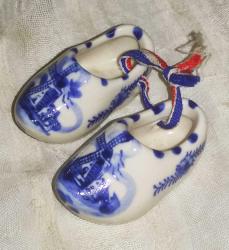 18138-***FIRSAT ÜRÜNÜ**ÇOK ŞİRİN 5 ADET MADE IN HOLLAND PORSELEN MİNİK OBJE