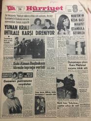 HÜRRİYET GAZETESİ 26 NİSAN 1967 YIL :19 SAYI :6820---Yunan Kralı İhtilale Karşı Direniyor ---Nurten in kesik başı nihayet İstanbul a getirildi ---Eski Alman Başbakanı Törenle Toprağa Verildi ---Genelev patronunu soydular ---Duruşmaya çıkan Kara Mehmet suçunu inkar etti --Üvey kızını öldüren kadın  duruşmaya 2 çocukla çıktı ---Küçük hırsız şekerleme  yaparken yakayı ele verdi---Tedbir alınmazsa İstanbul susuzluktan çöle dönecektir ---Şençalar Plak :Behiye Aksoy --Fenerbahçe ,Samsun spor la Galatasaray da Altay la oynuyor ---Fenerbahçe ,Muhafız gücü bugün 14 de  karşılaşıyorlar ----Türk Mecmu Acılığı 105 Yaşında --Türkiye de 100 Binin Üzerinde Satan Beş Büyük Mecmua Var ---Avrupalı modacılar Uzak -Doğu nun egzotik  mankenlerini kullanıyor ---
