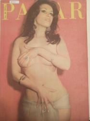 Pazar Haftalık Aktüalite Sinema Tiyatro Müzik ve Magazin Dergisi - 1974 Yılı - Sayı:966 - Seyyal Taner - Prenses Banu - Romina Yeşilçam'a yerleşti - Ayhan Işık - Sadri Alışık - Ahu Doğan - Emel Sayın tam dört kez çocuk aldırmış - Çıplaklıkta Seher Şeniz ve Anuşka'yı geçen yok - Ünlüler Albümü: Göksel Arsoy - Ülkü Erakalın - Hülya Koçyiğit - Belgin Doruk - Hüseyin Baradan - Faik Coşkun - Vahi Öz - Nevzat Okçugil - Necdet Tosun - Göksel Arsoy - Nevzat Pesen - Hulki Saner - Gönül Yazar - Memduh Ün - Bülent Oran - Göksel Arsoy - Sırrı Gültekin - Melek görgün: ''Ben baharı işte böyle karşılarım'' diyor - Tanju Korel - Ahmet Arkan - Sevgi Sun - Sermet Serdengeçti - Fatma Belgen - Hayati Sönmez - Nilüfer Aydan - Yılmaz duru - Memduh Ün - Halit Refiğ - Fatma Girik - Reha Yurdakul - Yılmaz Duru - Nilüfer Aydan, Halit Refiğ aşkı baskınla son buldu - Nuray Uslu - Nebahat Çehre - Muhterem Nur fotoğraf ve haberi - Tam Takım Dergi