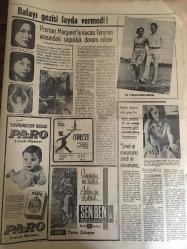 HÜRRİYET GAZETESİ 23 NİSAN 1967 YIL :19 SAYI :6817-Tarkan,Sezgin Burak-Yunanistan  da ki İhtilali Albaylar  Yaptı --Yunan subayı oldukları sanılan 3 kişi bize iltica etti ---23 Nisan Bayramı Kutlanıyor ---Demirel  : Her şeyden evvel demokrasi yerleşti --İlaçlı lokumdan birer tane yiyince  cepteki 4.500 Mark uçuverdi ---Şehir Tiyatroları  edebi kurulu  için tahsilli aday bulunamıyor ----Johnson a Almanya da suikast  hazırlanmış ---Atatürk ün kurşun geçmez Cadillac ı Kadıköy -Üsküdar  arasında dolmuş yapıyor ---Fenerbahçe PTT 'yi yenemedi : 1-1---Beşiktaş -H.Tepe --Molnar ,ailece futbol okulu açtı ---Bir Çekoslovak diplomatı  hudut harici ediliyor --Bu darbeyi  Kral ın hazırladığı  şüphelidir ---Deniz ve hava kuvvetlerinin  durumu belli değil -Selanik te ki 3. ordu şimdilik tarafsız ---