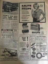 HÜRRİYET GAZETESİ 23 NİSAN 1967 YIL :19 SAYI :6817-Tarkan,Sezgin Burak-Yunanistan  da ki İhtilali Albaylar  Yaptı --Yunan subayı oldukları sanılan 3 kişi bize iltica etti ---23 Nisan Bayramı Kutlanıyor ---Demirel  : Her şeyden evvel demokrasi yerleşti --İlaçlı lokumdan birer tane yiyince  cepteki 4.500 Mark uçuverdi ---Şehir Tiyatroları  edebi kurulu  için tahsilli aday bulunamıyor ----Johnson a Almanya da suikast  hazırlanmış ---Atatürk ün kurşun geçmez Cadillac ı Kadıköy -Üsküdar  arasında dolmuş yapıyor ---Fenerbahçe PTT 'yi yenemedi : 1-1---Beşiktaş -H.Tepe --Molnar ,ailece futbol okulu açtı ---Bir Çekoslovak diplomatı  hudut harici ediliyor --Bu darbeyi  Kral ın hazırladığı  şüphelidir ---Deniz ve hava kuvvetlerinin  durumu belli değil -Selanik te ki 3. ordu şimdilik tarafsız ---