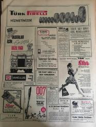 HÜRRİYET GAZETESİ 23 NİSAN 1967 YIL :19 SAYI :6817-Tarkan,Sezgin Burak-Yunanistan  da ki İhtilali Albaylar  Yaptı --Yunan subayı oldukları sanılan 3 kişi bize iltica etti ---23 Nisan Bayramı Kutlanıyor ---Demirel  : Her şeyden evvel demokrasi yerleşti --İlaçlı lokumdan birer tane yiyince  cepteki 4.500 Mark uçuverdi ---Şehir Tiyatroları  edebi kurulu  için tahsilli aday bulunamıyor ----Johnson a Almanya da suikast  hazırlanmış ---Atatürk ün kurşun geçmez Cadillac ı Kadıköy -Üsküdar  arasında dolmuş yapıyor ---Fenerbahçe PTT 'yi yenemedi : 1-1---Beşiktaş -H.Tepe --Molnar ,ailece futbol okulu açtı ---Bir Çekoslovak diplomatı  hudut harici ediliyor --Bu darbeyi  Kral ın hazırladığı  şüphelidir ---Deniz ve hava kuvvetlerinin  durumu belli değil -Selanik te ki 3. ordu şimdilik tarafsız ---