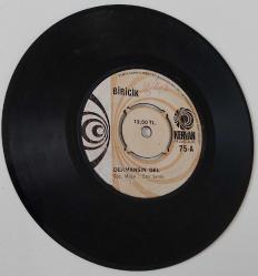 BİRİCİK AŞK BENCE SEN DEMEKTİR-DERMANSIN GEL 45'LİK PLAK NOSTALJİ  ORİJİNAL NADİRDİR