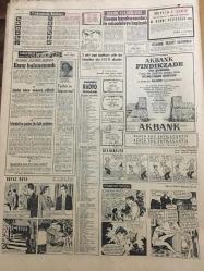 HÜRRİYET GAZETESİ 4 KASIM 1966 YIL :19 SAYI :6652---İktidar ile Muhalefet  arasında  bahar havası ---Damatlar ikiz ,gelinler kardeş  ---Eski İzmir Valisi nin kızı İstanbul Valisi nin  eşine trafik dersi veriyor ---Beynelmilel dolandırıcı  Alman çiftinin  yeni işleri ortaya çıktı ---Sümerbank ,Suudi Arabistan  da Mağaza Açtı ---Sinema karaborsacıları ile mücadeleye başlandı --On itfaiyeci ile dört asker  yanarak öldü ---Fenerbahçe Nedim kadro dışı kaldı ---İngiltere ile Çekoslovakya Yenişemedi: 0-0---Fenerbahçe ve Beşiktaş Bugün Kampa Girecek ---Hakem Beykozlu  Vural ı oyundan attı fakat cezayı Abdürrahim aldı --Ali Şahin ,rakibini  evire çevire yendi ve kaburgalarını  çatlattı --Medved  in yanından ayrılmayan Ayık ona bol bol  salem sigarası  ikram etti ---Çıplak göğüs modası aldı yürüdü --Sibirya da bulunan dev Kristale küçük adı verildi ---