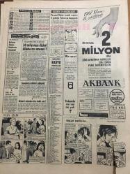 HÜRRİYET GAZETESİ 15 OCAK 1967 YIL :19 SAYI :6722--Eski Emniyet Genel Müdürü Ahmet Demir Milyonluk Bir Dava nın İstenildiği Şekilde Çıkması İçin Aracılık Etmiş ---Sözünde Durdu  ve firari veznedar polise teslim oldu ---Demirel :105 milyar liralık  yatırım yapılacak dedi ---Personel rejimi konulu seminer 6 Şubat ta Yalova da başlayacak ---Okuma için ideal yaş :6 ---Amerika da bir hasta donduruldu ---Sophia Loren çocuğunu yine düşürdü -- Çaldıkları çamaşırları paylaşmayınca  biri diğerini  boğup öldürdü ---Fenerbahçe -Göztepe --Galatasaray 2-1 galip ---Beşiktaş -Altınordu karşılaşıyor ---İzm.Spor -Vefa  yenişemedi :1-1--Altay I.Spor u 1-0 Yendi ---Ordu Takımı Bugün Irak la Karşılaşacak ---