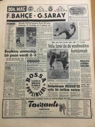 HÜRRİYET GAZETESİ 3 MART 1968 YIL :20 SAYI :7130---AP ,Senatörlere Hazır Ol Emri Verdi ---Tahliye edilen şaki Hamido korkudan köyüne dönemiyor ---Türkiye ,Amerikan yardımını iyi kullanmamış --Sevgilisiyle  rahat  yaşayabilmek için kocasını boğan kadın  idama mahkum oldu ---işçiler 25 hizmet yılını doldurunca  emekli olabilecek ----Gecekonduları  tapulamak için belediye iki büro kuruldu --Neden evlenmek istiyorsunuz? :Çocuk sahibi olmak isteyenler yüzde 80---Radyoaktif Karlar Amerika ya Taşınacak ---Fenerbahçe -Galatasaray ----Beşiktaş ummadığı bir puan verdi :0-0--Vefa ,İzmir de de yenilemekten kurtulamadı ----Bursa spor Altınordu Karşısında ---Eskişehir spor Mersin de çetin bir imtihan veriyor ---Ankaragücü :1 Gençlerbirliği :1---48 Saat buzdan bir tabutta kaldı ---Sevgilisi yerine yanlışlıkla kızın erkek kardeşini kaçırdı ---
