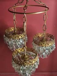 14637-MUHTEŞEM GÜZELLİKDE ANTİKA PİRİNÇ 3 LÜ SARKIT AVİZE