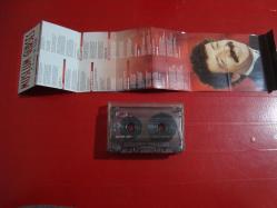 MÜSLÜM GÜRSES NE YAZAR USTA ESKİ BANDROL KASET.(Açıklamayı Okuyunuz)