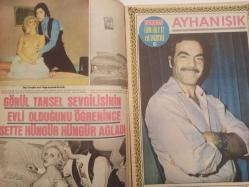 Pazar Haftalık Aktüalite Sinema Tiyatro Müzik ve Magazin Dergisi - 1974 Yılı - Sayı:948 - Meral Orhonsay - Figen Han - Lübnanlı erkek güzeli Herkül bir Türk artistine aşık oldu - Muhammet Mevla - Tuba Çetin - Yeşim Soydan - Silvana Bedrahan - Bahar Erdeniz - Piraye Uzun - Türkan Şoray - Sevgi Can - Oya Peri - Mualla Sürer - Serpil Örümcer - Berkant - Nazan Ece - Sezer Güvenirgil - Tunç Oral - Esen Püsküllü - Yücel Uçanoğlu - Türkan Şoray - Rüçhan Adlı - Fatma Girik - Memduh Ün - Gönül Tansel - Yusuf Sezgin - Ünlüler Albümü: Ayhan Işık - Ayhan Işık - Tunç Başaran - Ülkü Erakalın - Ceylan Ece - Halit Refiğ - Memduh Ün - Sezer Sein - Devlet Devrim - Meral Orhonsay - Christa Neil - Erica Blanche - Safa Önal - Selda Alkor - Nuri Ergün - Gülistan Güzey - Tarık Tekçe - Nedret Güvenç - Nevin Aypar - Ayla Karaca - Gönül Tansel - Yusuf Sezgin - Melek Görgün - Cengiz Ulgen - Seher Şeniz - Sevim Çağlayan fotoğraf ve haberi - Tam Takım Dergi