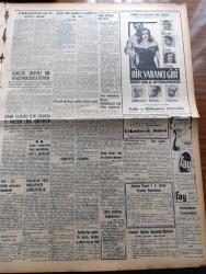 Vatan Gazetesi - 13 Şubat 1957 - Ahmet Emin Yalman Köşe Yazısı - Üç Devlet Arasında Kıbrıs İçin Bir Konferans İsteniyor - İsmet İnönü Metin Toker'i Dün De Ziyaret Edemedi - 78 Kişilik Macar Mülteci Kafilesi Dün Gece Geldi - İşletmeler Vekili Samed Ağaoğlu Şeker Vesikaya Bağlanmıyor Dedi - Sovyetler Batılı Devletlere 6 Maddelik Bir Nota Verdi - Taksim Gezi Parkını Rahat Bırakın - Eski Ahbap Reşat Nuri Güntekin'in İlk Eseri Yazı Dizisi - Şehir Tiyatrosu Bütçesi Kabul Edildi - Türk Milleti Çanakkale Abidesini Bekliyor - Anadolu'da Petrol Çağı Yazan Sadun Tanju - Hoş Memo Karikatür - Çanakkale Türk'ün Kahramanlık Destanı Yazan Alan Moorehead Yazı Dizisi - Konservatuar 10. Batı Müziği Konseri - Dünya Nelere Gülüyor Karikatür - Vidi Vidi Çizgi Roman - Türk Çin Kültür Anlaşması - Senenin En Muazzam Film Hadisesi Bir Yabancı Gibi - Frank Sinatra - Galatasaray Ve Fenerbahçe Maçları Tehir Edildi - Anadolu'da Genç Futbolcu Aranıyor - Galatasaray Lisesi Gazetecilik Lisesini Yendi - İstanbulspor