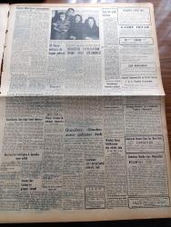 Vatan Gazetesi - 16 Şubat 1957 - Ahmet Emin Yalman Köşe Yazısı - Rus Dışişleri Vekilliğine A. Gromiko Tayin Edildi - İşletmeler Vekili Samed Ağaoğlu Hayat Pahalı Değildir Dedi - Cumhuriyetçi Parti Kuruldu - 1934 Doğumlu Erler Mart'ta Terhis Ediliyor - Profesör Erick Frank'ın Cenazesi Rumelihisarında Türk Kabristanına Gömüldü - 58 Macar Mültecisi De Bugün Gelecek - Turgut Reis'in Mezarı Libya'da Kalacak - Amerika 50 Milyon Dolarlık Yatırım Yapacak - Eski Ahbap Reşat Nuri Güntekin'in İlk Eseri Yazı Dizisi - Yeni Türk Ticaret Kanunu Yazan Doktor Nihat Türel - 1956 Yılında Türkiye'de 1510 Gazete Ve Dergi Yayınlandı - Bursa'da Rock And Roll Festivali Tertiplendi - Skoda Otobüslerinin %30'nun Bozuk Olduğu İddia Ediliyor - Çanakkale Türk'ün Kahramanlık Destanı Yazan Alan Moorehead Yazı Dizisi - Hoş Memo Karikatür - Haftanın Filmleri Yazan Salah Birsel - ev Kadın Moda - Tek Seçici Eşfak Aykaç Dün Milli Takımı Açıkladı - Galatasaray Modayı Güçlükle Yendi - Amerika Ordu Karması Adana'ya Vardı