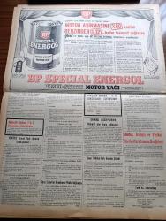 Vatan Gazetesi - 2 Mart 1955 - Ahmet Emin Yalman Köşe Yazısı - İsrailliler 38 Mısır Askerini Öldürdü - Kayıp Atom Alimi Bruno Pontecorvo Rusya'da Meydana Çıktı - İngiltere Hidrojen Bombası Yapıyor - Yeşildirek'teki Yangında Bir İşçi Öldü 15 İşçi Yaralandı - Selim Sarper Güvenlik Konseyi Başkanı Oldu - Hanımın Çiftliği Yazan Orhan Kemal Yazı Dizisi - Damlataş Mağarası Ve Üniversitelerimiz Yazan Kemal Saraçoğlu - Balkan Daimi Konseyi Toplantısı Devam Ediyor - Geçmişte Bugün Yazan Feridun Fazıl Tülbentçi Yazı Dizisi - Rus Çarı Birinci Nikola'nın Ölümü - Şah İsmail Yazan Feridun Fazıl Tülbentçi Yazı Dizisi - Mevlana Meselesi Yazan Abdülbaki Gölpınarlı Yazı Dizisi - Glenn Ford Carmen Filminde Done Jose Rolünde - Kazanan Kaybediyor Yazan Graham Greene Yazı Dizisi - İstanbul Paris Garnizonları Maçı Bugün Yapılıyor - Galatasaraylı Erdoğan Partener Fenerbahçe'ye Karşı Yer Alacak - Gripin - Almanya 240 Bin Dolarlık Sanayi Ve Sofra Şarabı Alacak - BP -Manhattan'da Üç Oda Yazan Simenon Yazı Dizisi